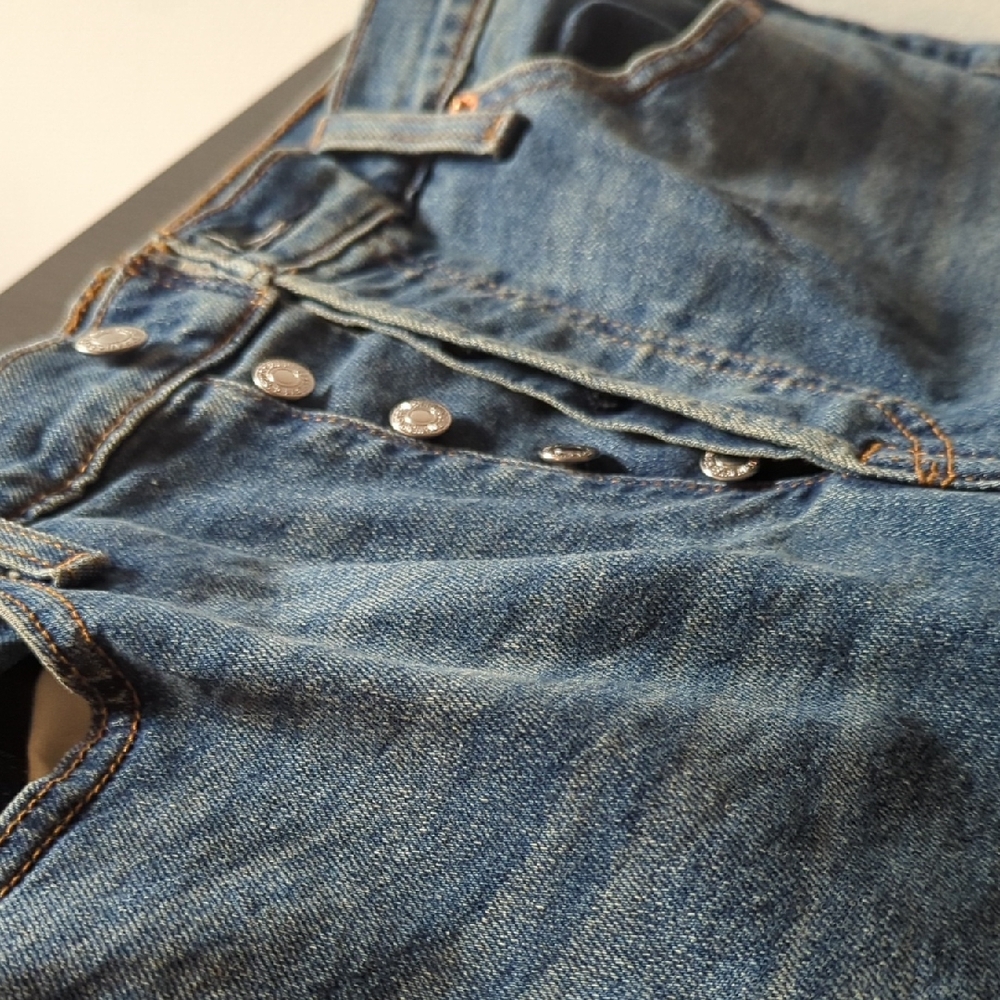 Classic Blue Straight Wedgie Denim Levi's W32xL28